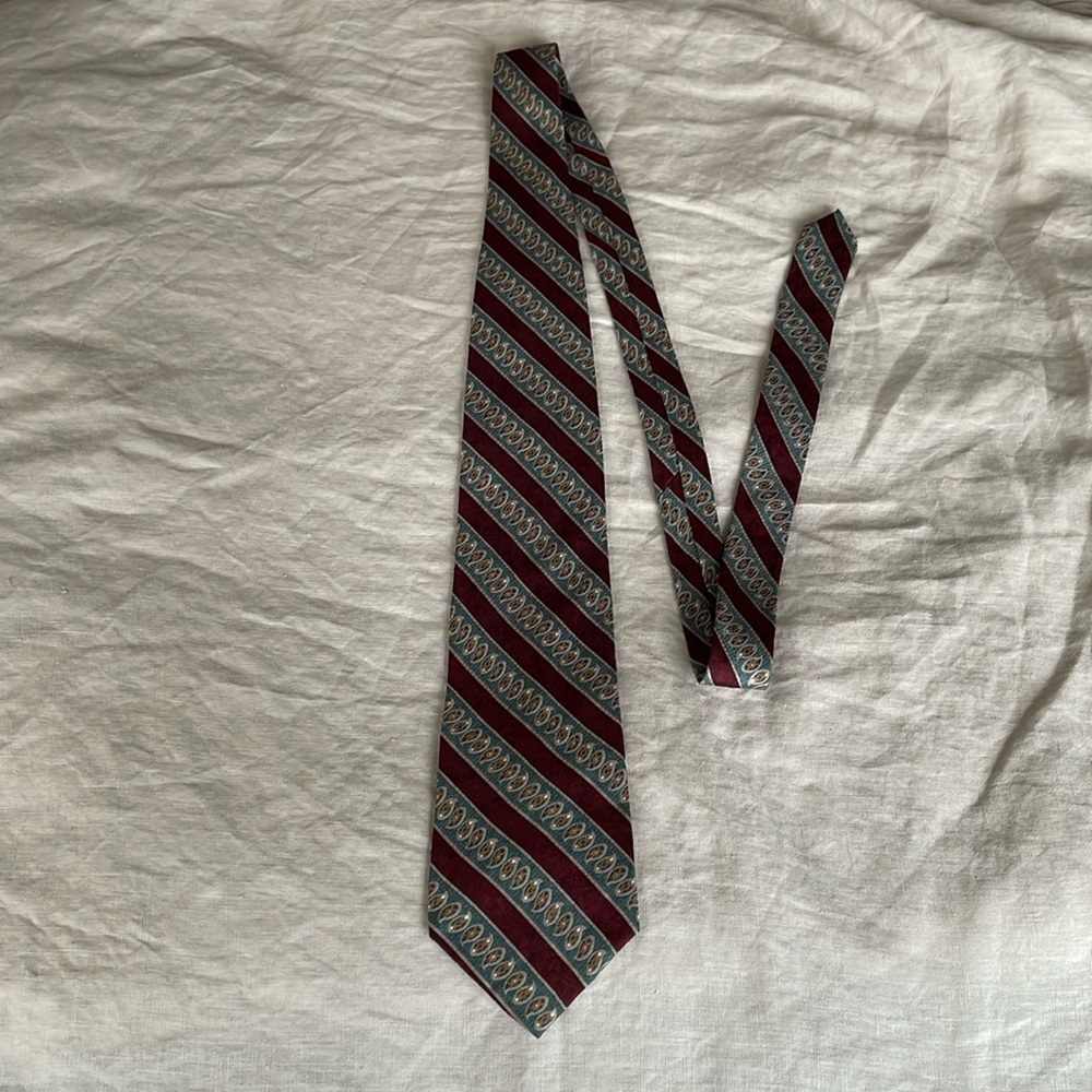 Vintage Claiborne Tie